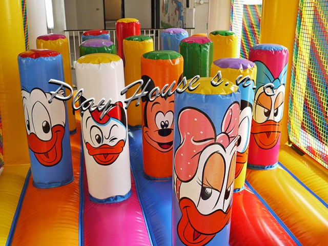 gioco-gonfiabile-ostacoli-bambini-(6)-(1)